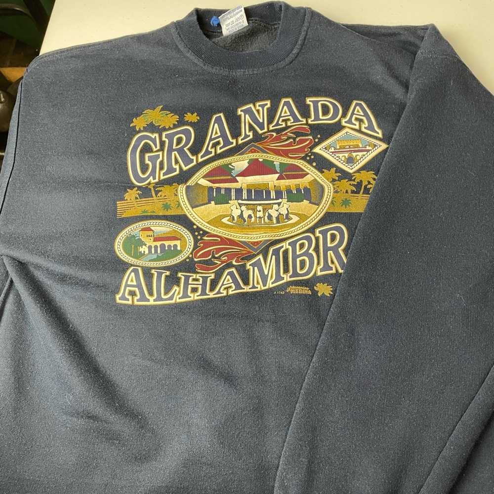 Granada Alhambra Navy Sweatshirt Size XXL more like XL